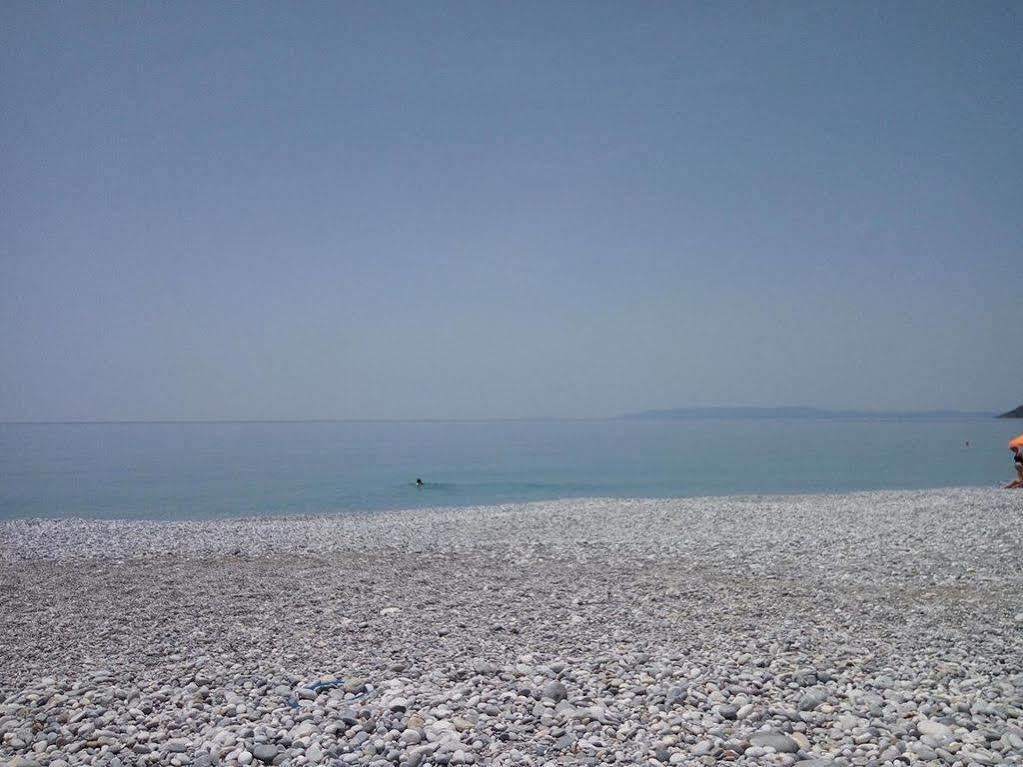 Avia Holiday Homes Dış mekan fotoğraf